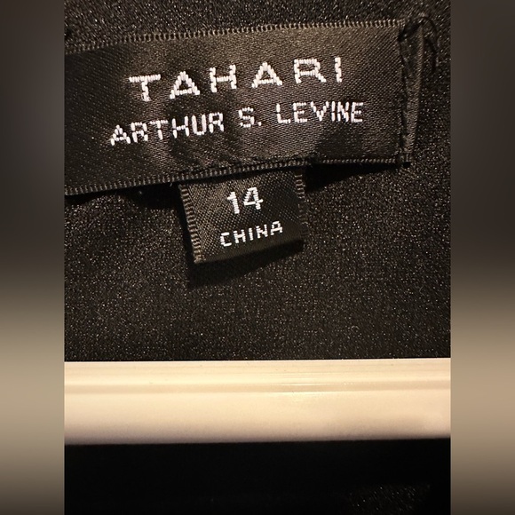 Tahari Levine Women's Dress Black Blue Leaf Print Short Sleeve NWOT - Picture 5 of 6